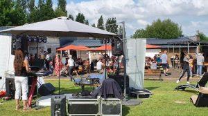 Photo de la terrasse d'Artmazia lors d'un événement